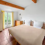 Detente Provencale Avec Vue *