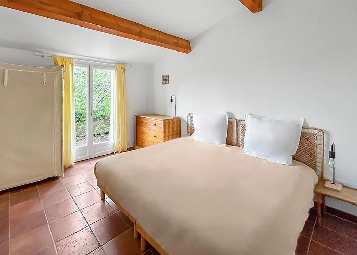Detente Provencale Avec Vue *