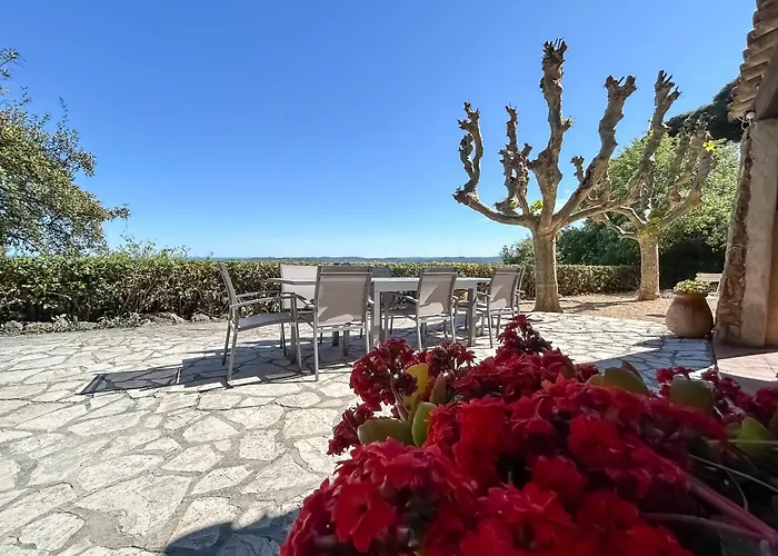Detente Provencale Avec Vue